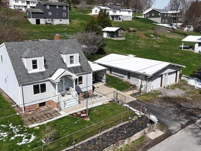 House for sale in Fairmont, West Virginia