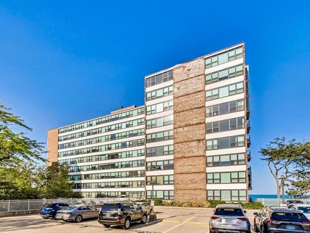 Condo for sale in Wilmette, Illinois