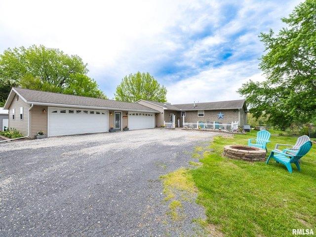 House for sale in Fulton, Illinois