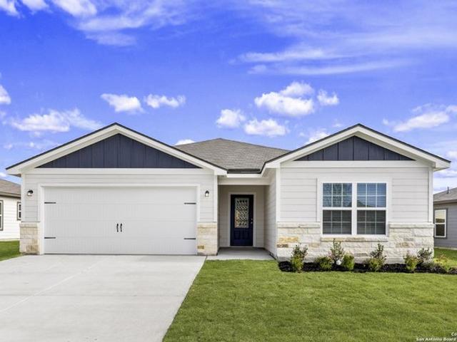 House for sale in Lytle, Texas