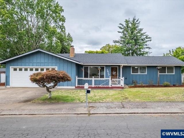 House for sale in Oregonia
