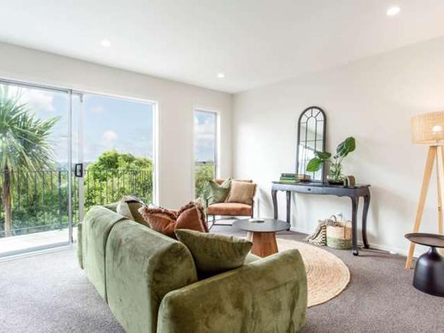 Apartment for sale in Wairau Valley