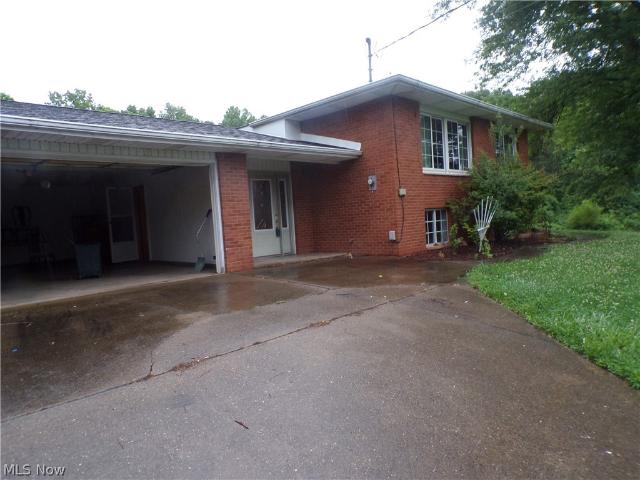 House for sale in Parkersburg, West Virginia