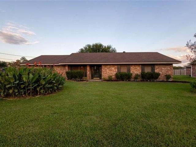 House for sale in Sulphur, Calcasieu Parish