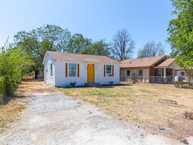House for sale in Taylor, Texas