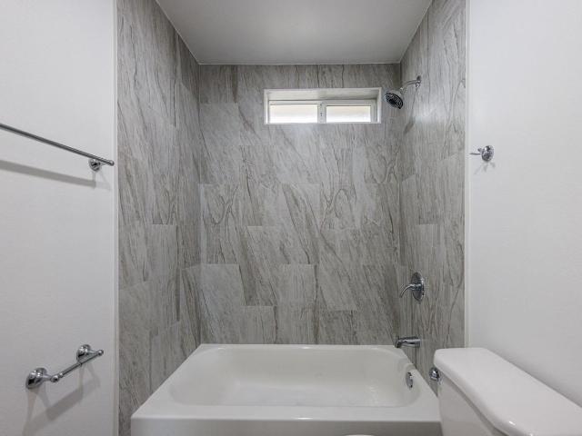 Apartment for rent in Canoga Park, California