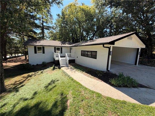 House for sale in Douglasville, Douglas County