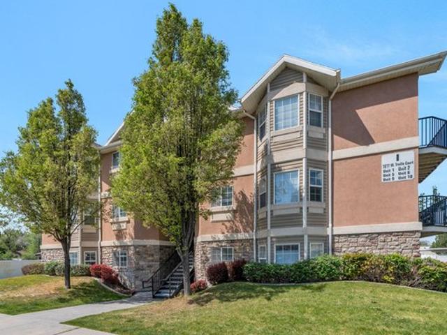 Condo for sale in West Valley City, Utah