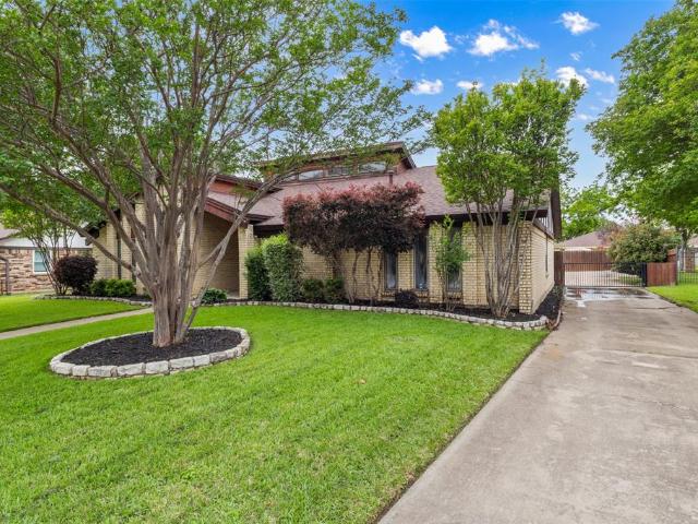 House for sale in Hurst, Texas