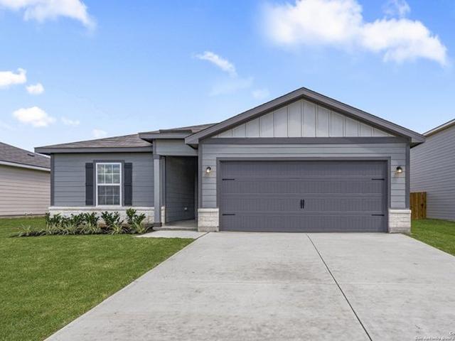 House for sale in Lytle, Texas