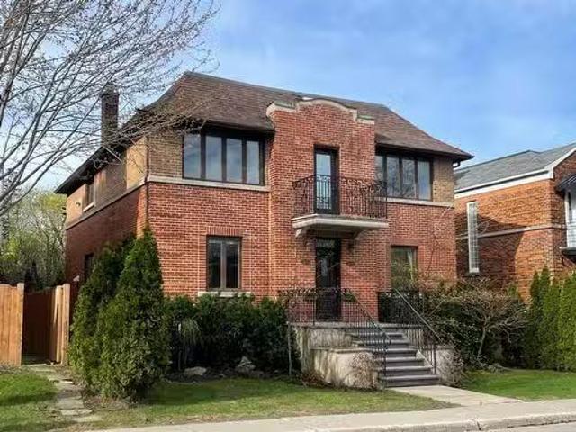 Apartment for rent in Mont-royal, Quebec