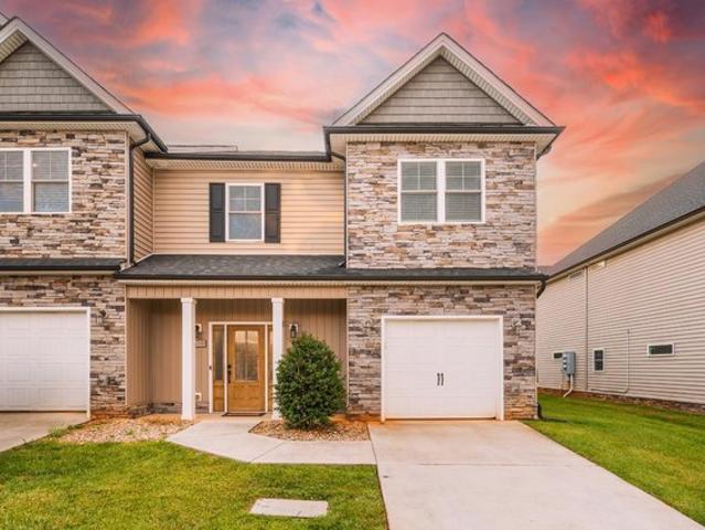 Townhouse for sale in Virginia