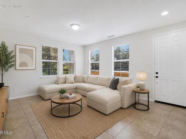 Townhouse for sale in Simi Valley, California