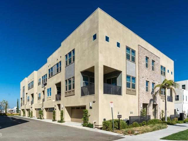 Townhouse for sale in Montebello, California