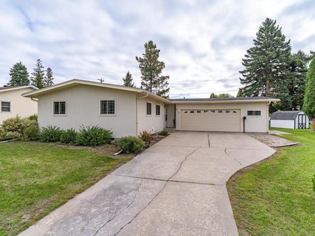 House for sale in Crookston, Minnesota