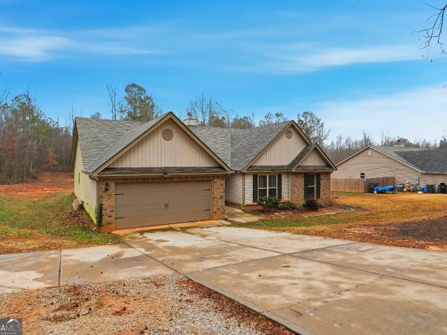 House for sale in Hull, Georgia