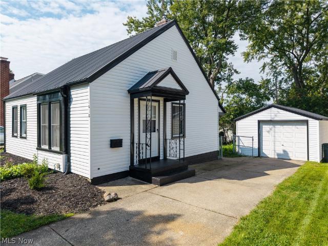 House for sale in Summit, Ohio