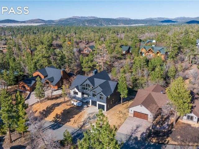 House for sale in Big Bear City