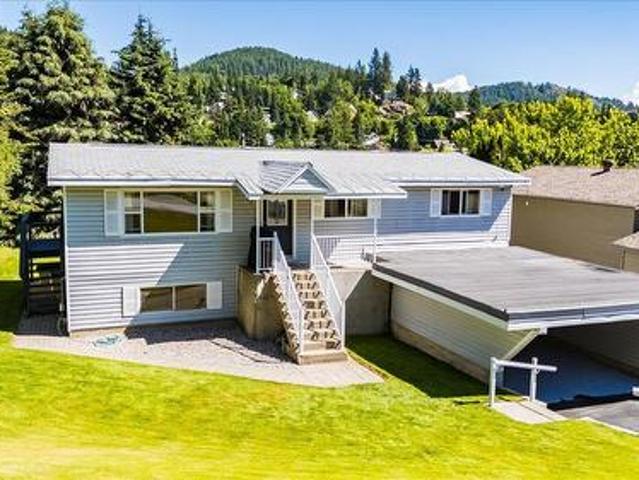 House for sale in Rossland, British Columbia