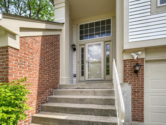 Condo for sale in Bartlett, Illinois