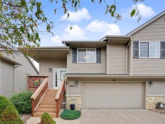 Townhouse for sale in Stonebrook, Eldridge