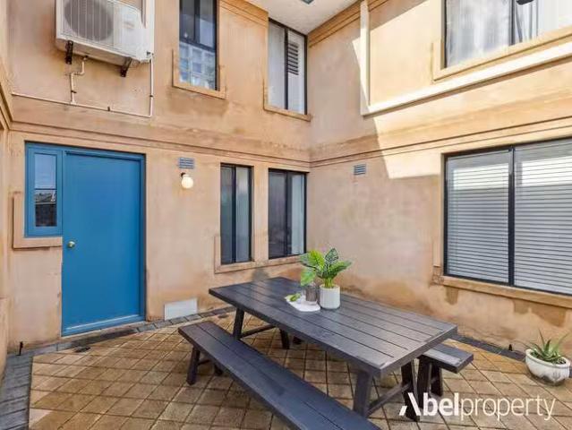 Apartment for rent in Jolimont