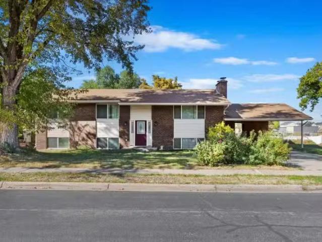 House for sale in Woods Cross