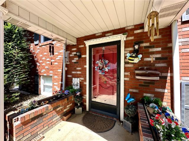 House for sale in New Castle, Pennsylvania