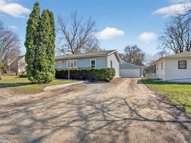 House for sale in Waterloo, Iowa
