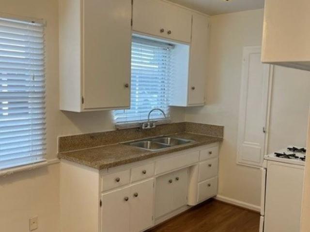 Apartment for rent in Glendale, California