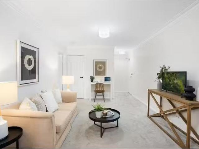 Apartment for rent in Lower North Shore, Sydney