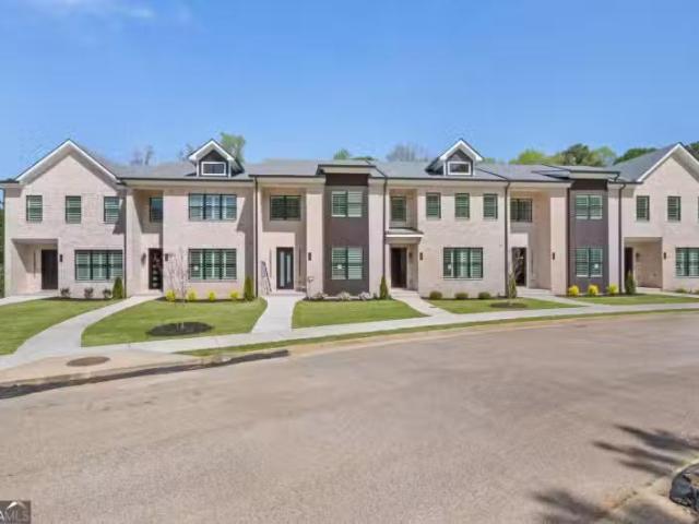 Condo for sale in Stockbridge