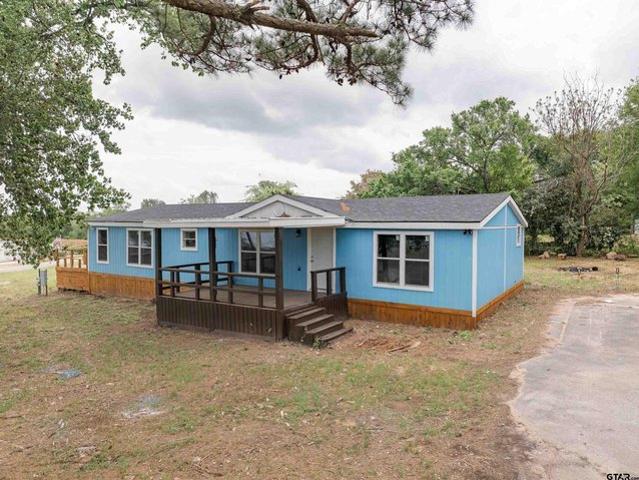 House for sale in Henderson, Texas