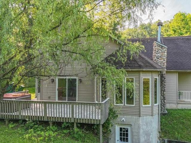 House for sale in Bridgeport, West Virginia