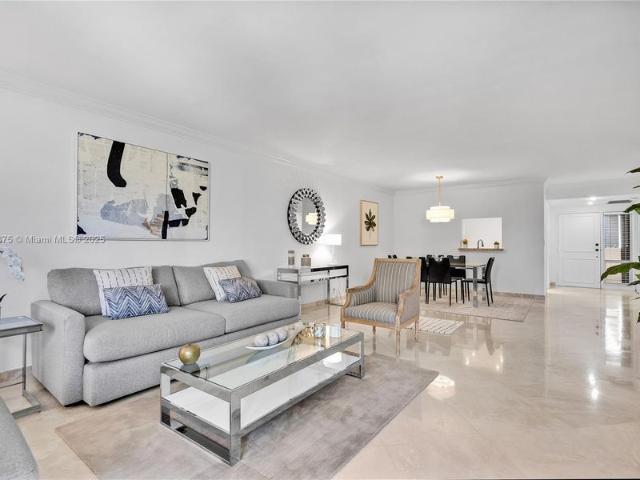 Apartment for rent in Key Biscayne