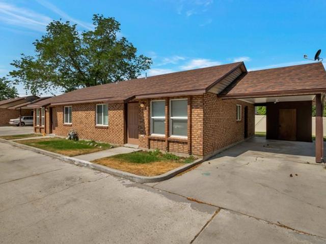 House for sale in Sandy, Utah