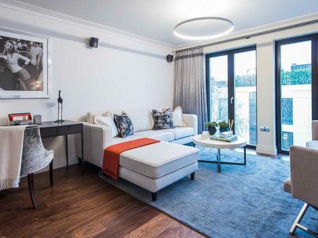 Apartment for rent in Earl's Court, Greater London