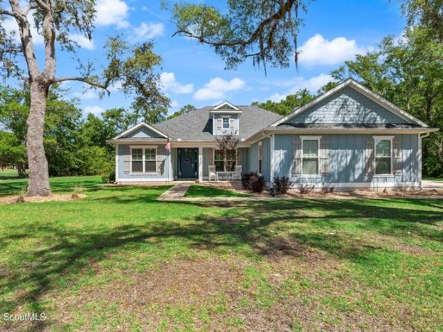 House for sale in Waverly, Georgia
