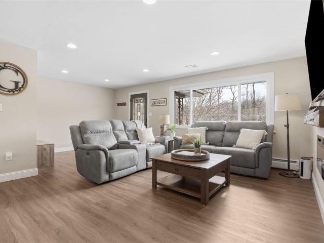 House for sale in Bradfordwoods, Pennsylvania