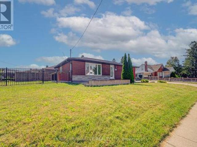 House for sale in Kitchener, Ontario