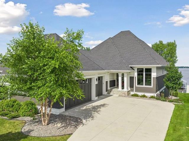 Townhouse for sale in Waconia, Minnesota