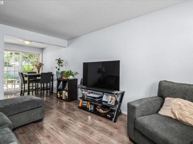 Townhouse for sale in Eugene