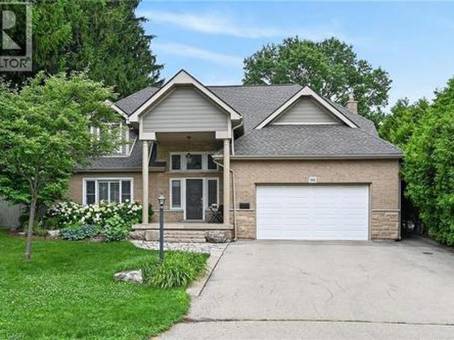 House for sale in Ancaster, Ontario