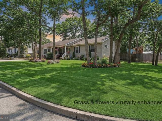 House for sale in Manahawkin, New Jersey