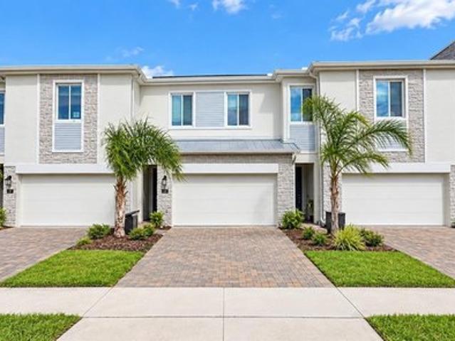 Townhouse for sale in Davenport, Polk County