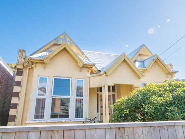House for rent in Otakou