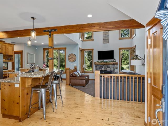 House for sale in Ronald