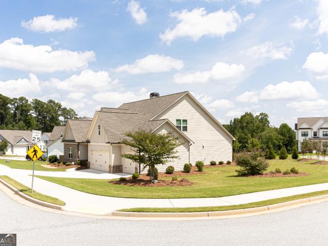 House for sale in Hoschton, Georgia
