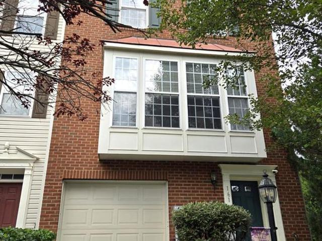 Townhouse for sale in Virginia