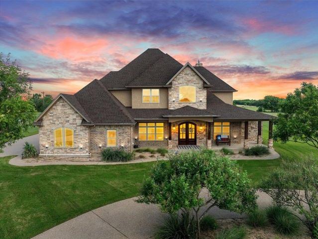 House for sale in Lorena, Texas